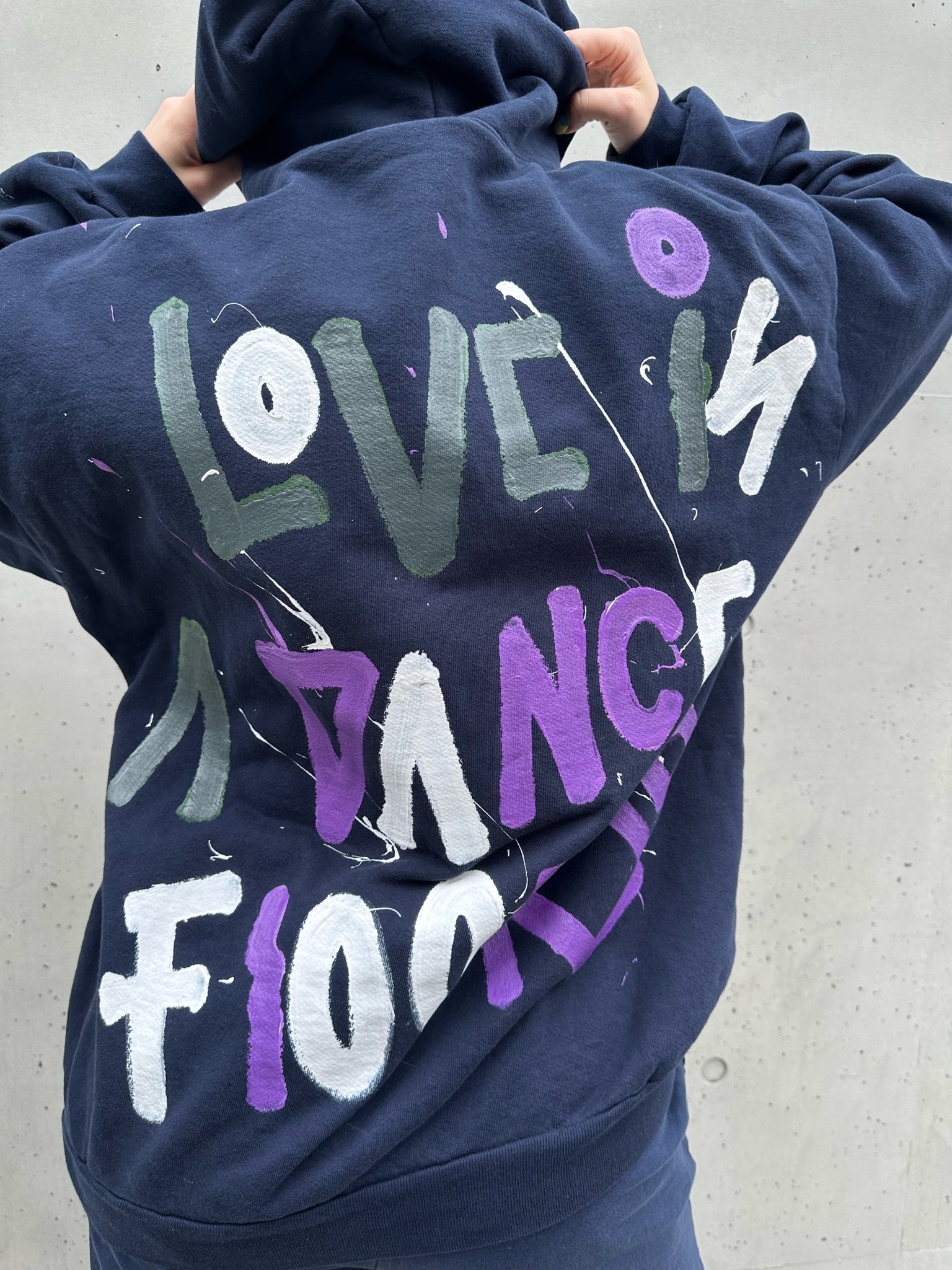 ミュージシャン millenniumparade GET HIGH STITCH HOODIE HIGHLY UNDRTD Peace Kid Graphic Hoodie – K MOMO